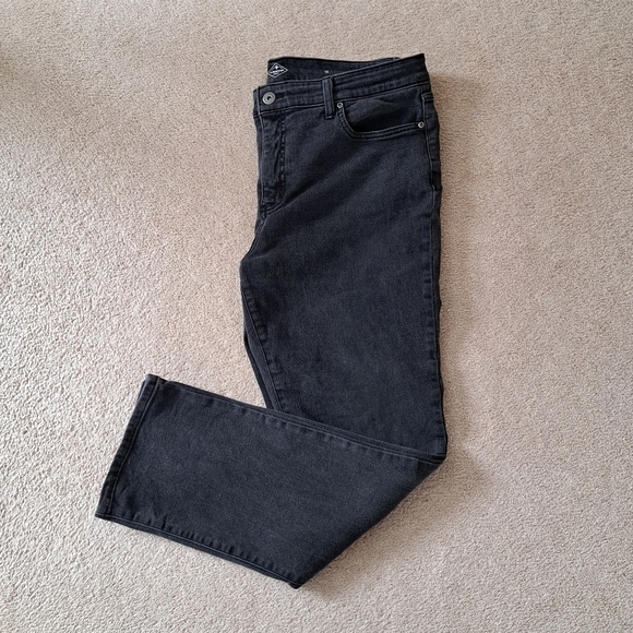 St. John's Bay Jeans Women's 16 Black Wash Straight Leg Stretch Denim - Picture 9 of 9